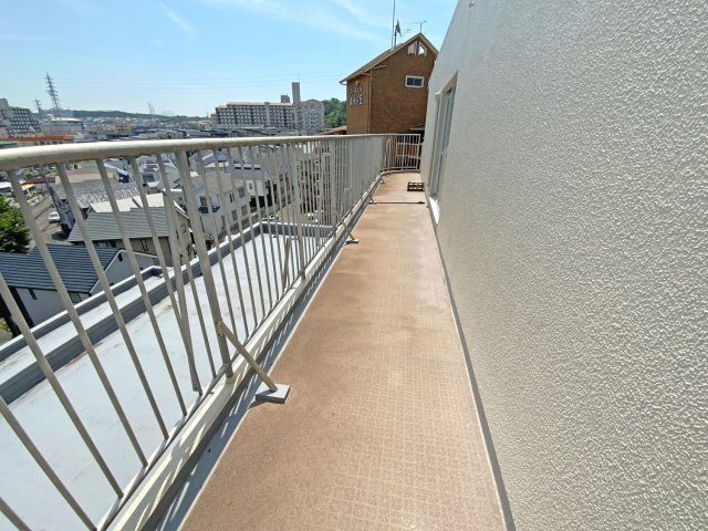 万葉ハイツ舞子のバルコニー|バルコニー