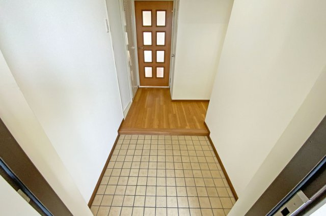 万葉ハイツ舞子の玄関|玄関