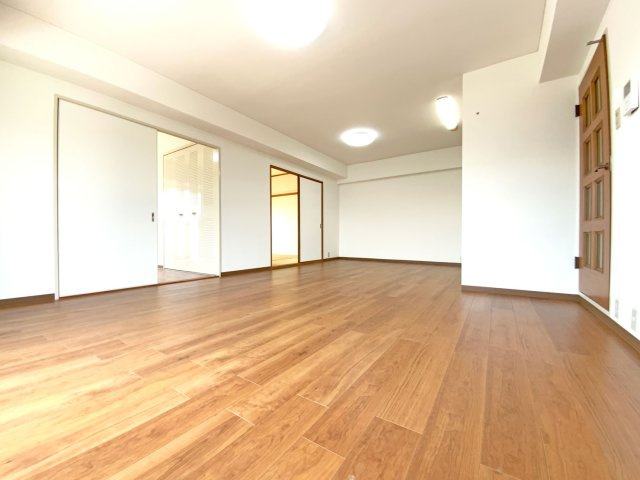 万葉ハイツ舞子の居間・リビング|リビングダイニング