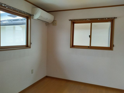 【洋室】 | 岡谷市長地小萩1丁目 中古住宅⑤ | 2階洋室