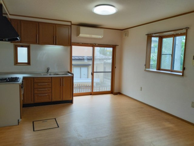 【キッチン】 | 岡谷市長地小萩1丁目 中古住宅⑤ | LDK