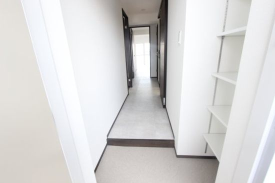 レジデンス光和Ⅱの玄関|ゆったりとした玄関です