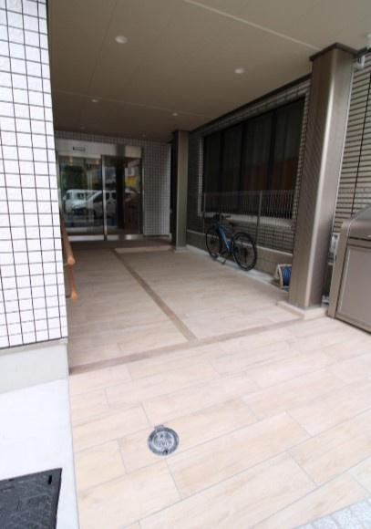 セレーノ東中野Ⅱのエントランス