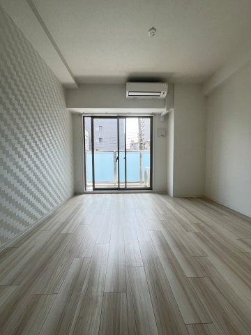 大阪市都島区都島北通２丁目の賃貸マンションの居間・リビング