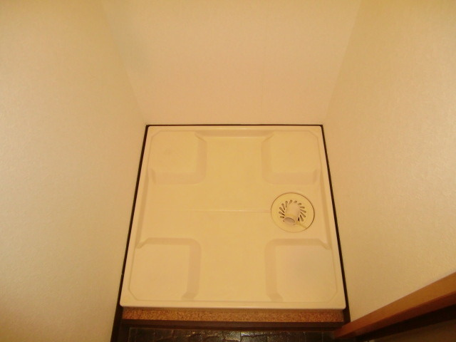 グラーツィア東灘の設備|室内洗濯パン