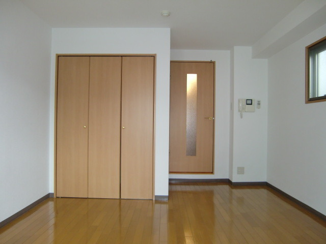 グラーツィア東灘の洋室