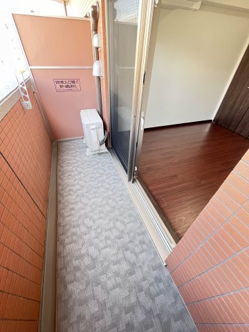 大阪市都島区都島本通３丁目の賃貸マンションのバルコニー