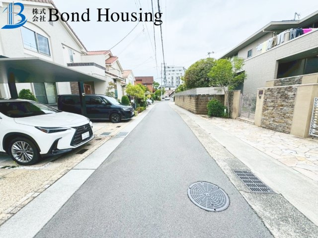 「LDKは広々約18帖」「南向きバルコニー」　塩屋町6丁目の周辺