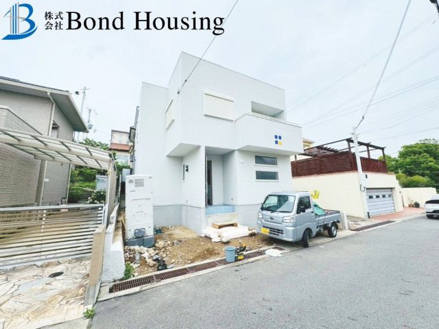「LDKは広々約18帖」「南向きバルコニー」　塩屋町6丁目のその他