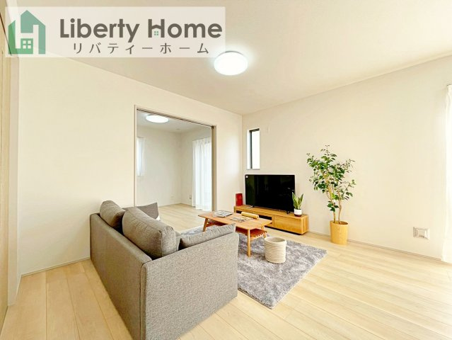 水戸市内原町984番　新築戸建　A号棟の居間・リビング