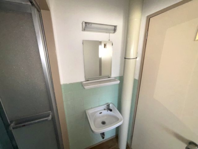 第一坂田ビルの独立洗面台