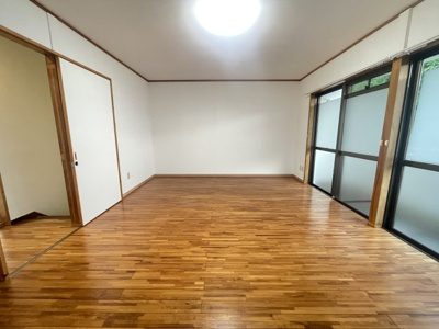 【洋室】 | コミュニティハウス嘉数 | J号室　洋室11.6帖＋収納付き♪