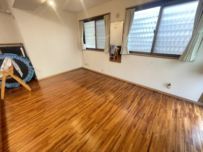 【居間・リビング】 | コミュニティハウス嘉数 | J号室　LDK16.4帖♪