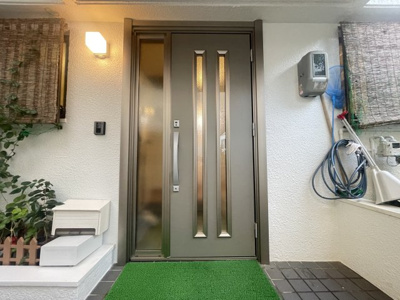 【玄関】 | コミュニティハウス嘉数 | J号室　ダブルロックキー♪TVモニター付きインターフォン♪