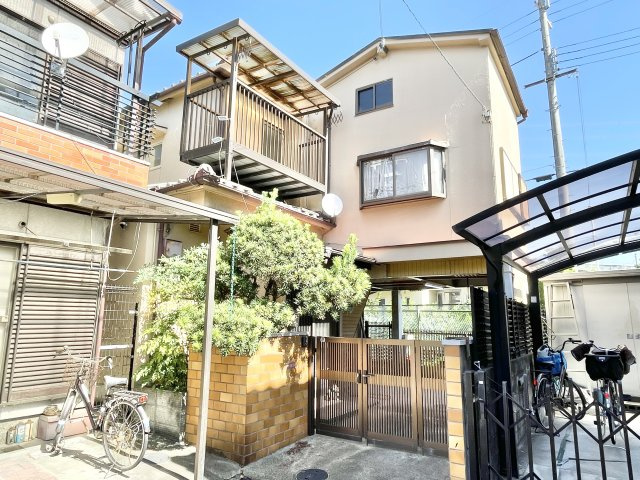 枚方市片鉾東町　中古一戸建て