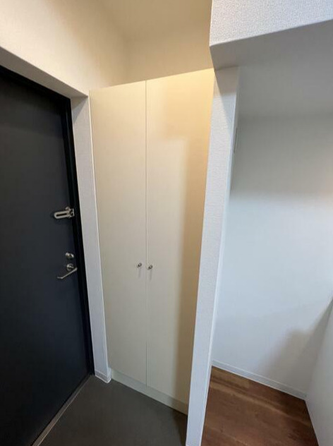 グレイスコート上野の玄関