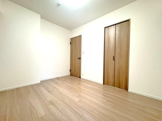 京都市営烏丸線「烏丸御池」駅徒歩５分◆リフォーム済み角住戸３ＬＤＫ◆ペット可◆パークホームズ烏丸御池の洋室|洋室