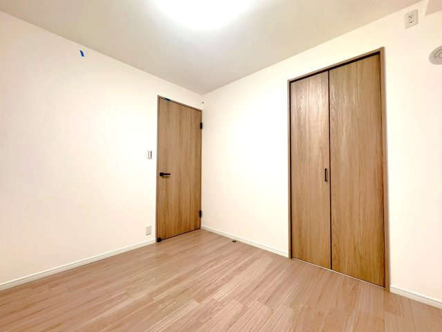 京都市営烏丸線「烏丸御池」駅徒歩５分◆リフォーム済み角住戸３ＬＤＫ◆ペット可◆パークホームズ烏丸御池の洋室|洋室