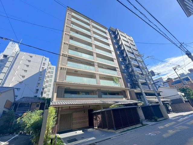 京都市営烏丸線「烏丸御池」駅徒歩５分◆リフォーム済み角住戸３ＬＤＫ◆ペット可◆パークホームズ烏丸御池