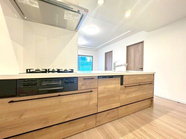 京都市営烏丸線「烏丸御池」駅徒歩５分◆リフォーム済み角住戸３ＬＤＫ◆ペット可◆パークホームズ烏丸御池のキッチン|キッチン