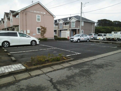 【駐車場】 | ニュークレストール七福 | 駐車場