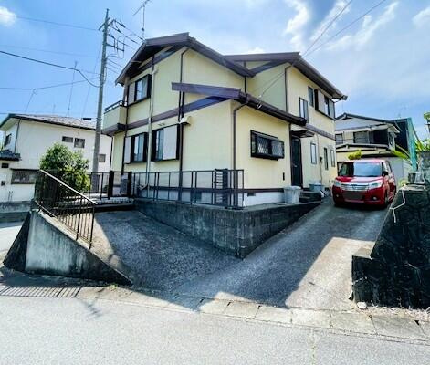 宇都宮市中岡本町　179.86㎡　中古住宅の前面道路含む現地写真