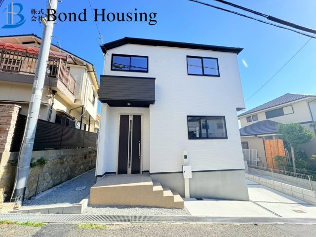 LDKは広々約20.5帖・WIC等収納豊富　朝霧山手町　全2棟　2号棟