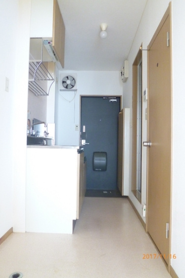サンガーデン井上Cの内装|同物件の別号室の写真です。現況を優先とします。
