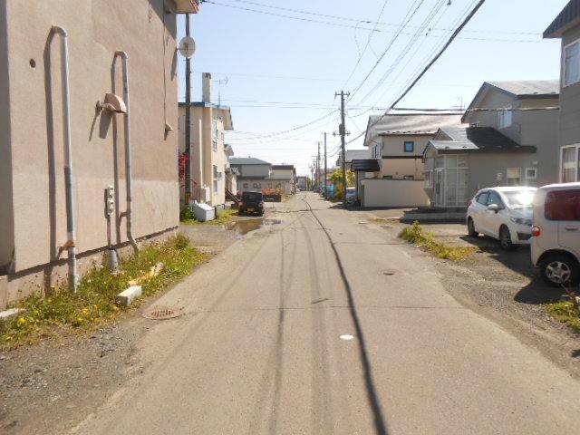 シャルロット愛国の周辺