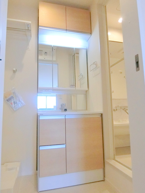 フェリシア桃井の洗面所|★独立洗面台★