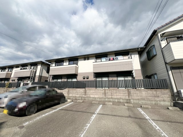 ハイツセリュー Ⅲ棟の外観