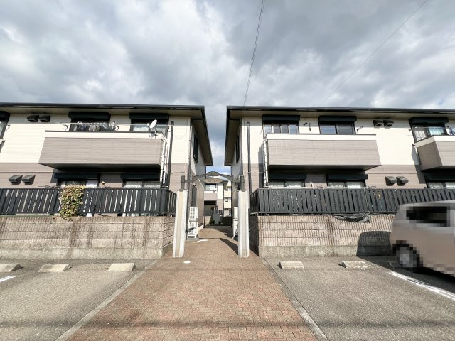 ハイツセリュー Ⅲ棟の外観