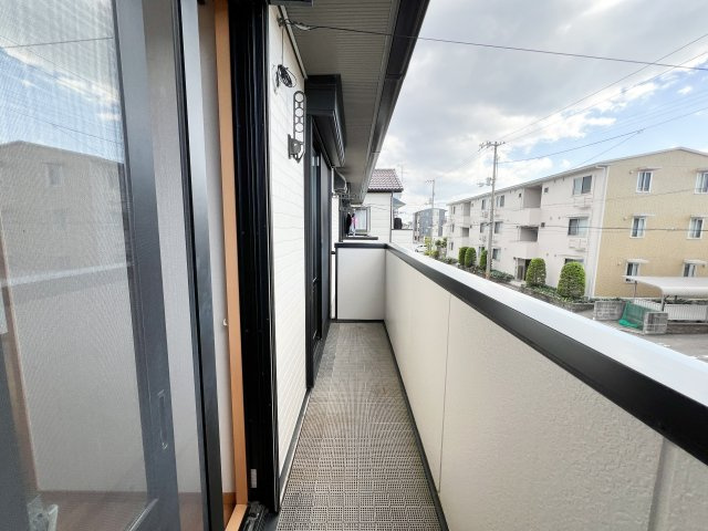 ハイツセリュー Ⅲ棟のバルコニー