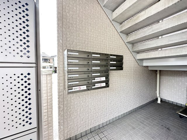 ハーズリッチ北高見のエントランス