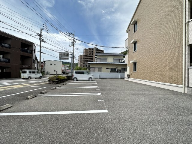 ハーズリッチ北高見の駐車場