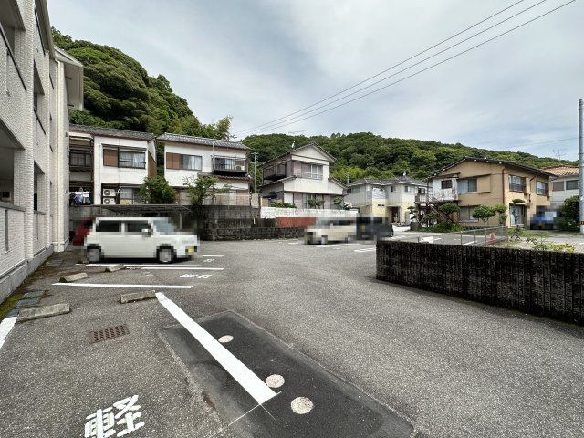 ハーズリッチ北高見の駐車場