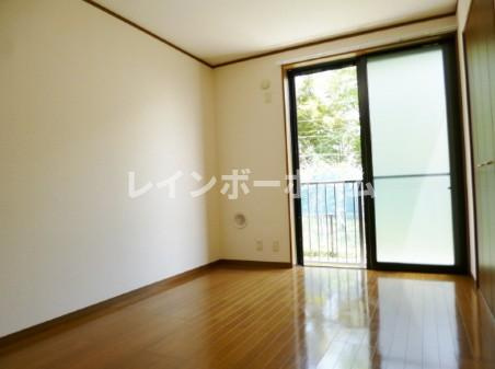 アムールHAPPINESSの居間・リビング