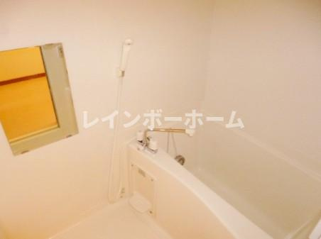 アムールHAPPINESSの浴室