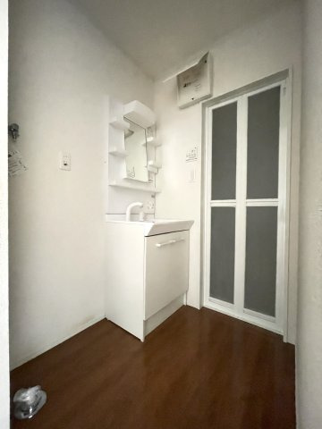 ル・ベリエ一ノ割の洗面所