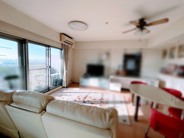 クレストフォルム新浦安グランデッツァの居間・リビング|リビングダイニング