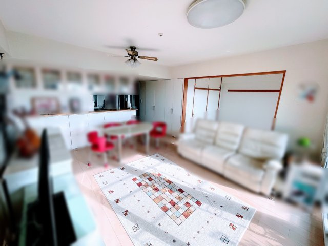 クレストフォルム新浦安グランデッツァの居間・リビング|リビングダイニング