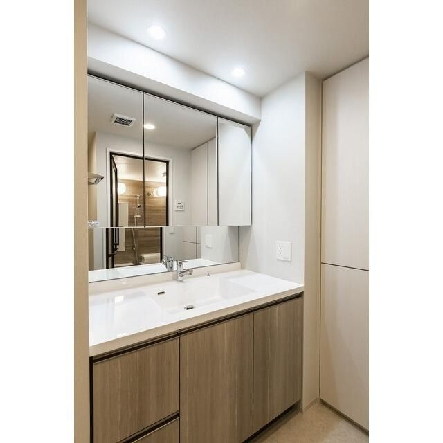 ＬａＳａｎｔｅ　上野の洗面所