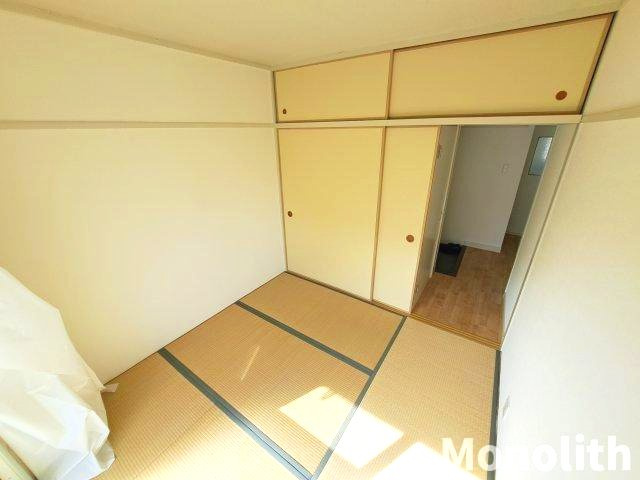 鶴山台38号棟の和室