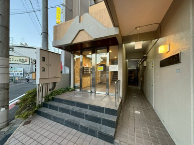 【エントランス】 | 春日丘マンション