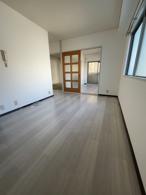 パインブルック東住吉の居間・リビング