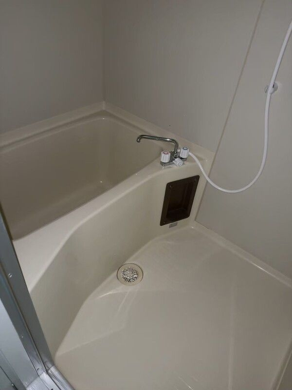 パインブルック東住吉の浴室