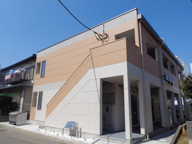 Ｃｅｕ　Ａｚｕｌ（セウ　アジュール）のエントランス|外観写真（昼）