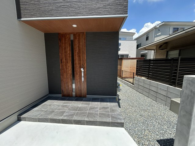 神戸市西区池上２丁目新築戸建２号地の玄関