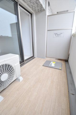 大阪市都島区中野町２丁目の賃貸マンションのバルコニー