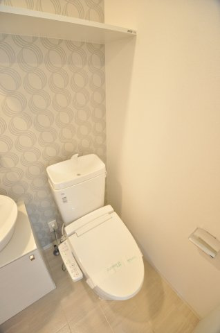 大阪市都島区中野町２丁目の賃貸マンションのトイレ